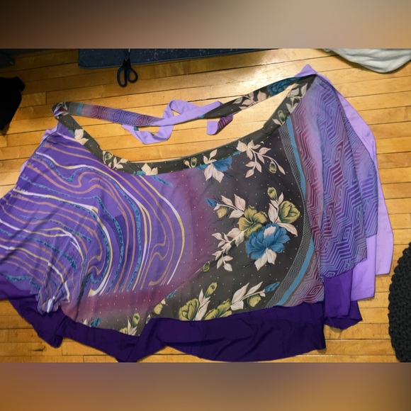 Gorgeous wrap skirt - Picture 5 of 8